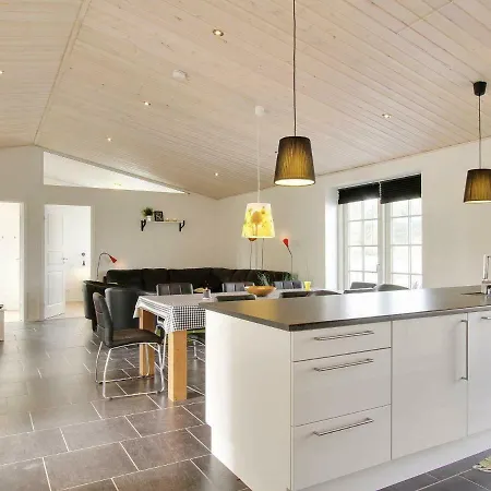Five-bedroom In 22 Tatil Evi